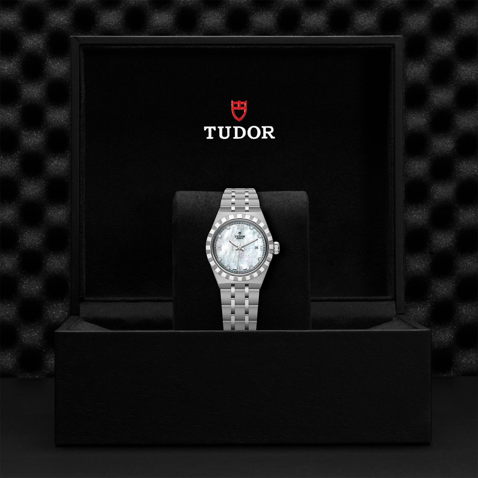 M28300 0005 Tudor Watch Carousel 4 4 10 2023