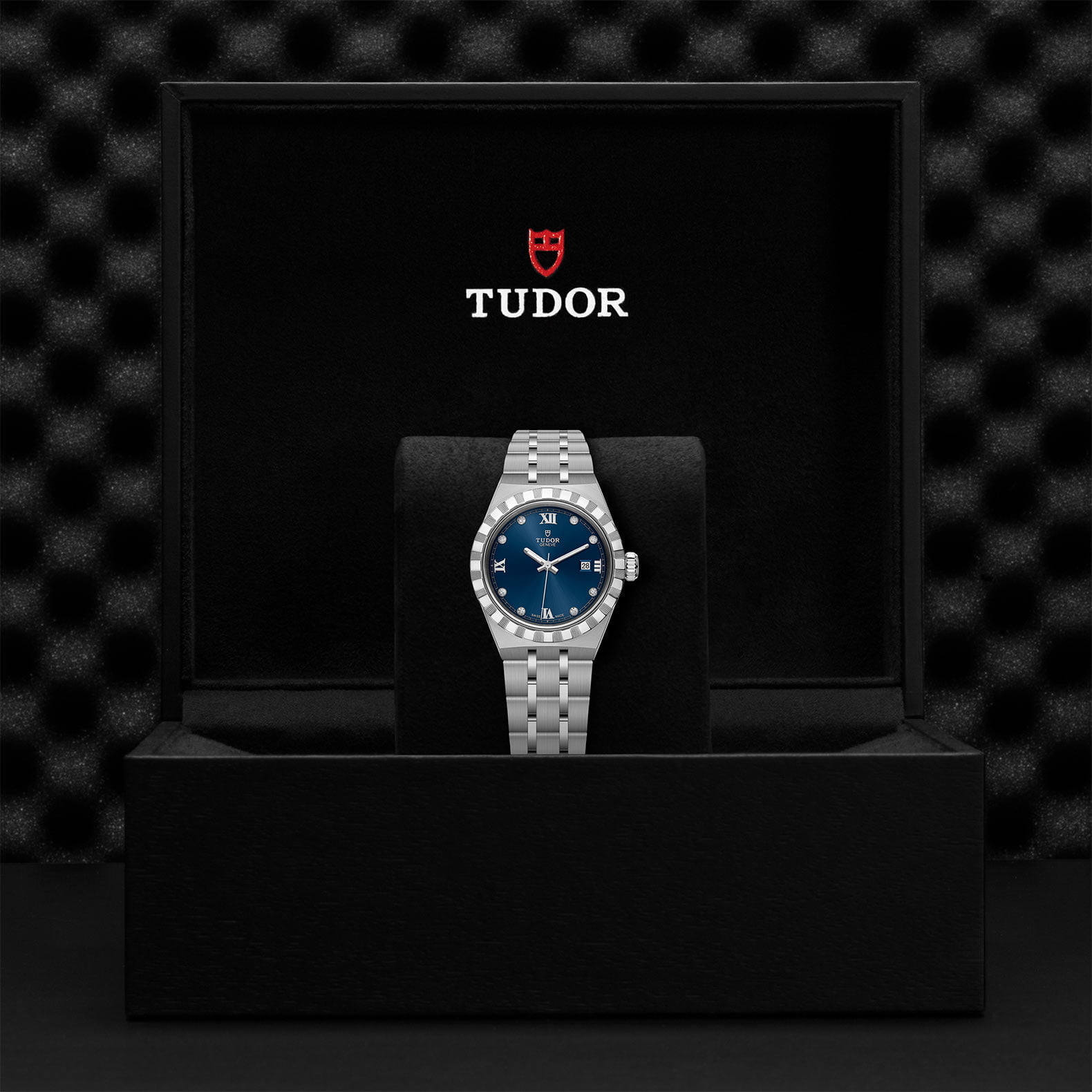 M28300 0007 Tudor Watch Carousel 4 4 10 2023
