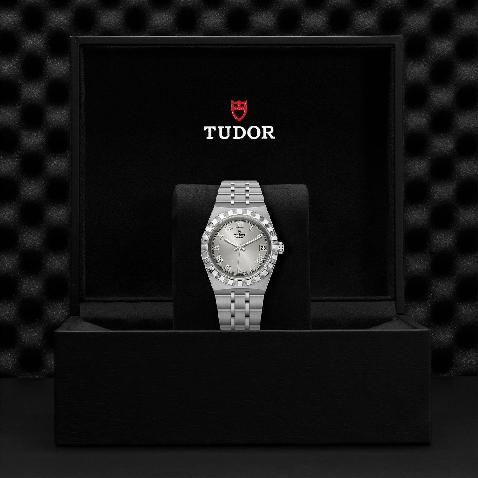 M28400 0001 Tudor Watch Carousel 4 4 10 2023