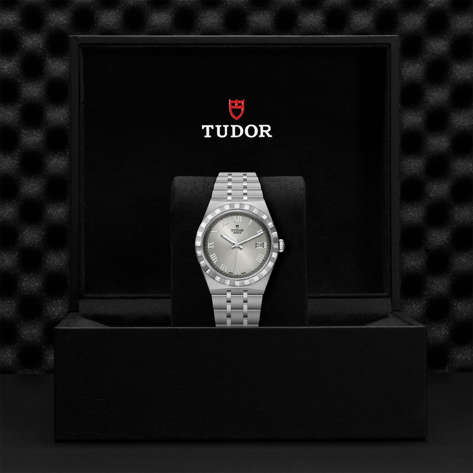 M28500 0001 Tudor Watch Carousel 4 4 10 2023