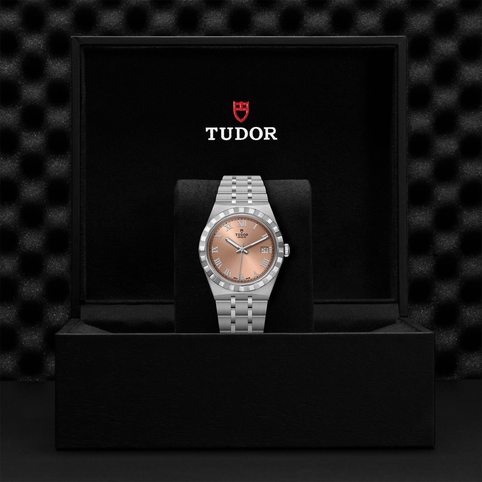 M28500 0007 Tudor Watch Carousel 4 4 10 2023