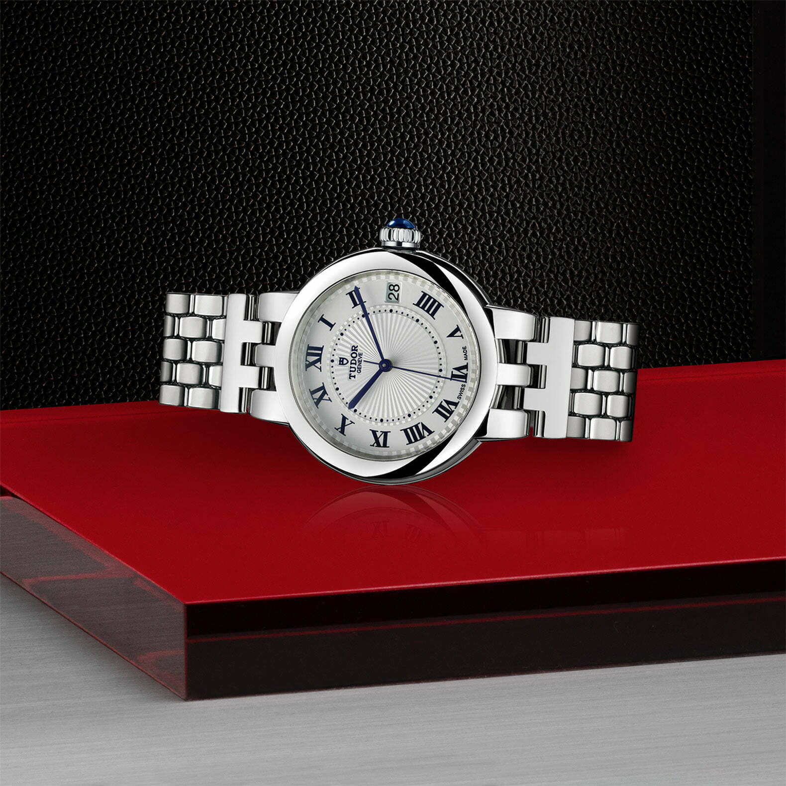 M35800 0001 Tudor Watch Carousel 3 4 10 2023