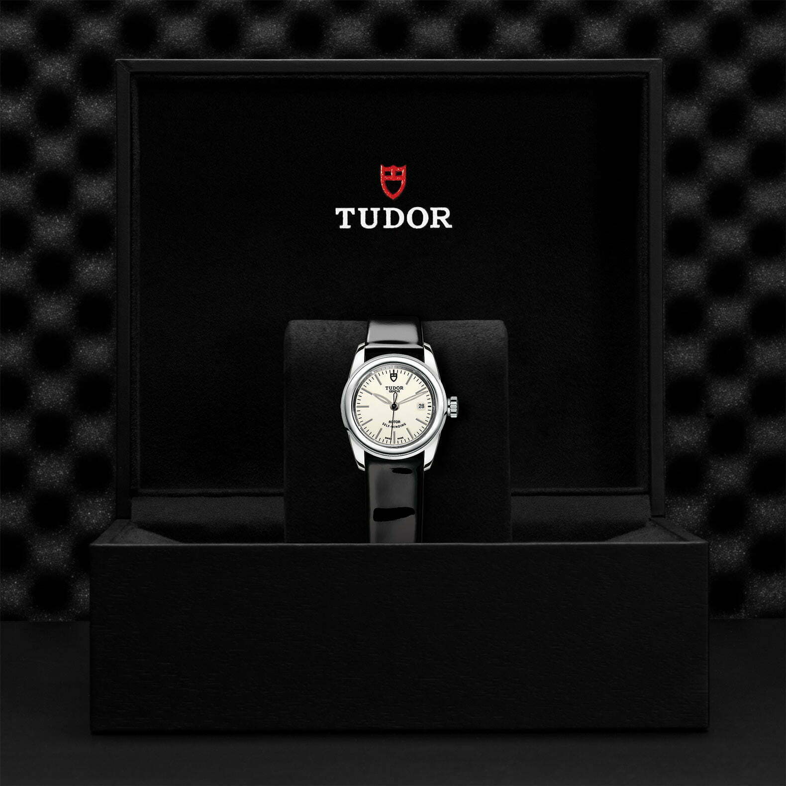 M51000 0029 Tudor Watch Carousel 4 4 10 2023