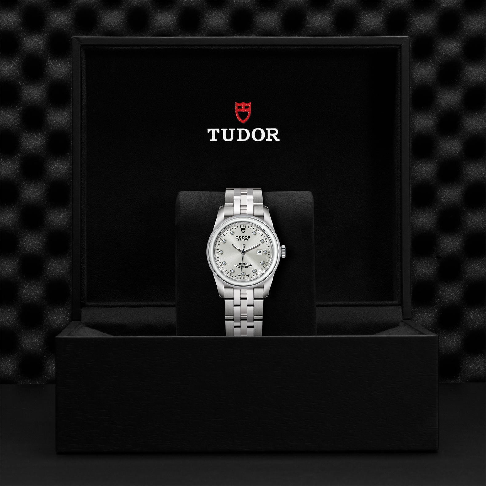 M53000 0003 Tudor Watch Carousel 4 4 10 2023