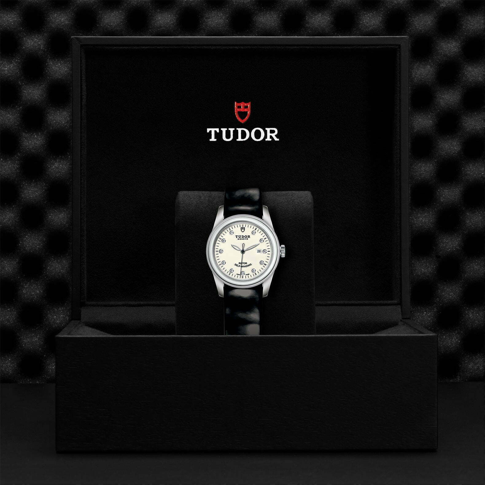 M53000 0092 Tudor Watch Carousel 4 4 10 2023