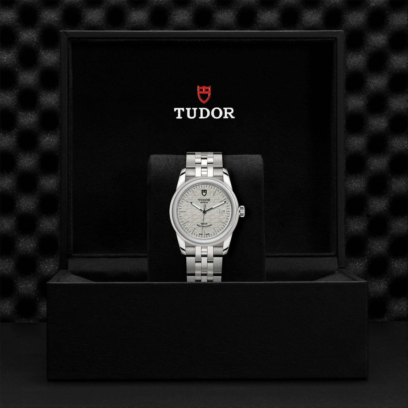 M55000 0003 Tudor Watch Carousel 4 4 10 2023