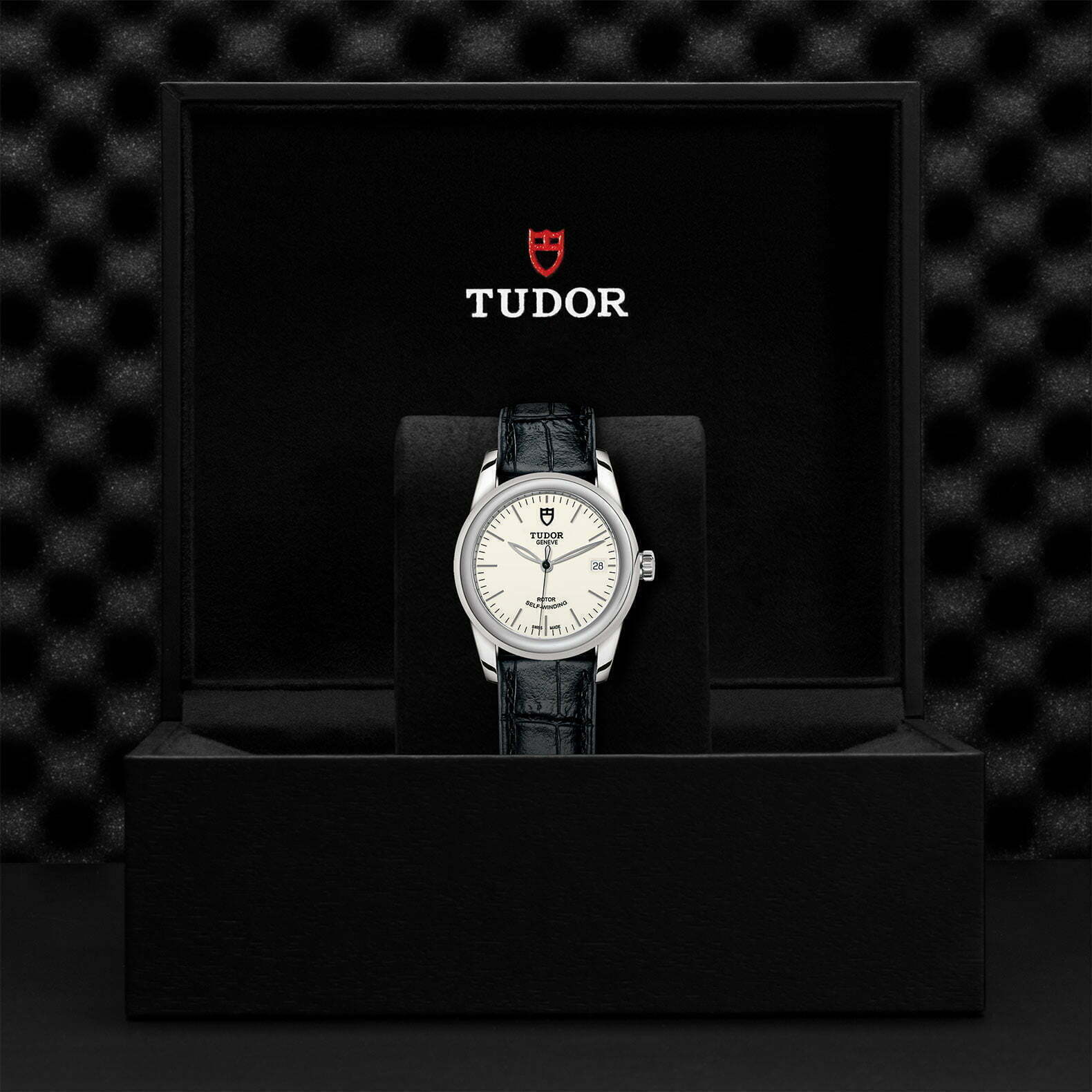 M55000 0107 Tudor Watch Carousel 4 4 10 2023