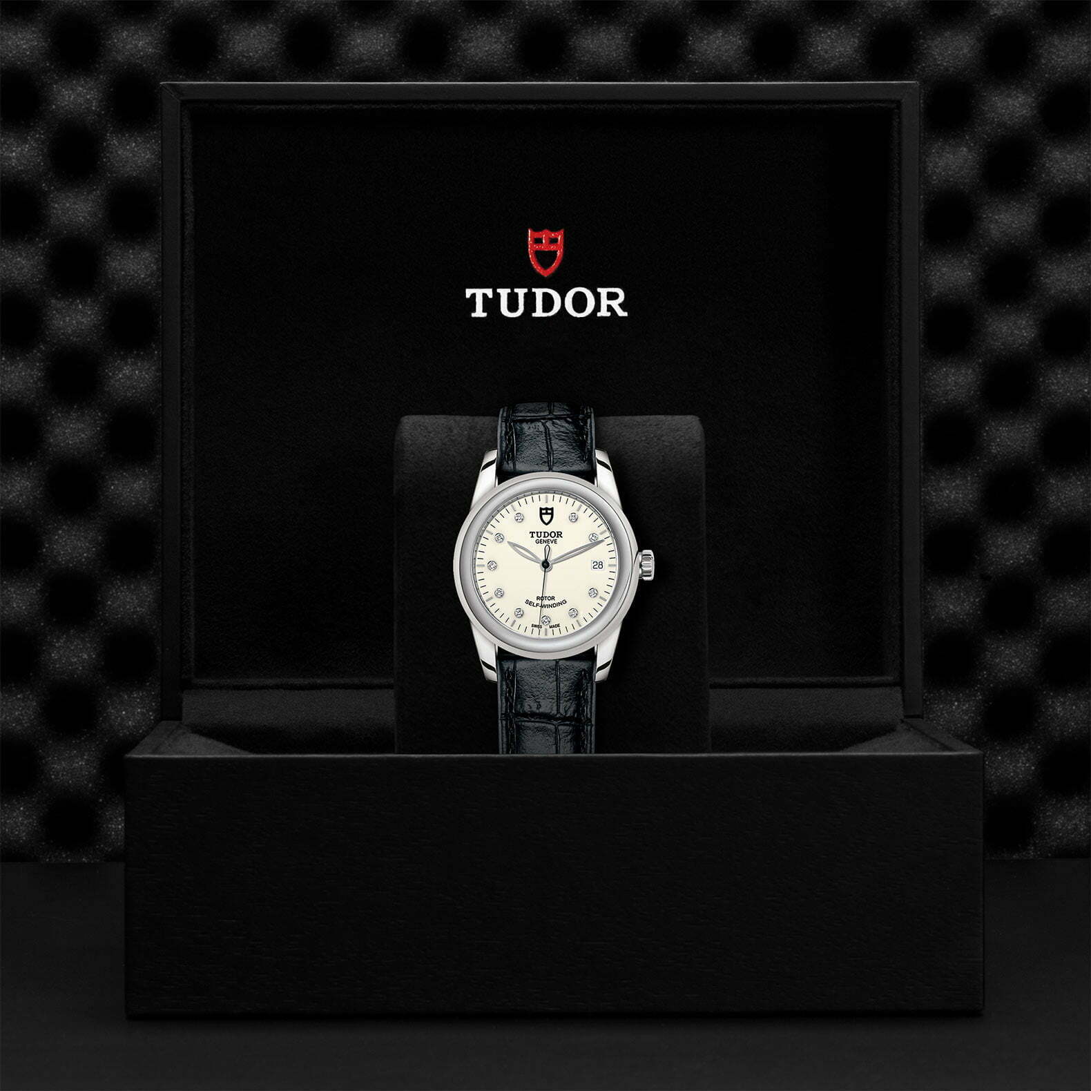 M55000 0116 Tudor Watch Carousel 4 4 10 2023