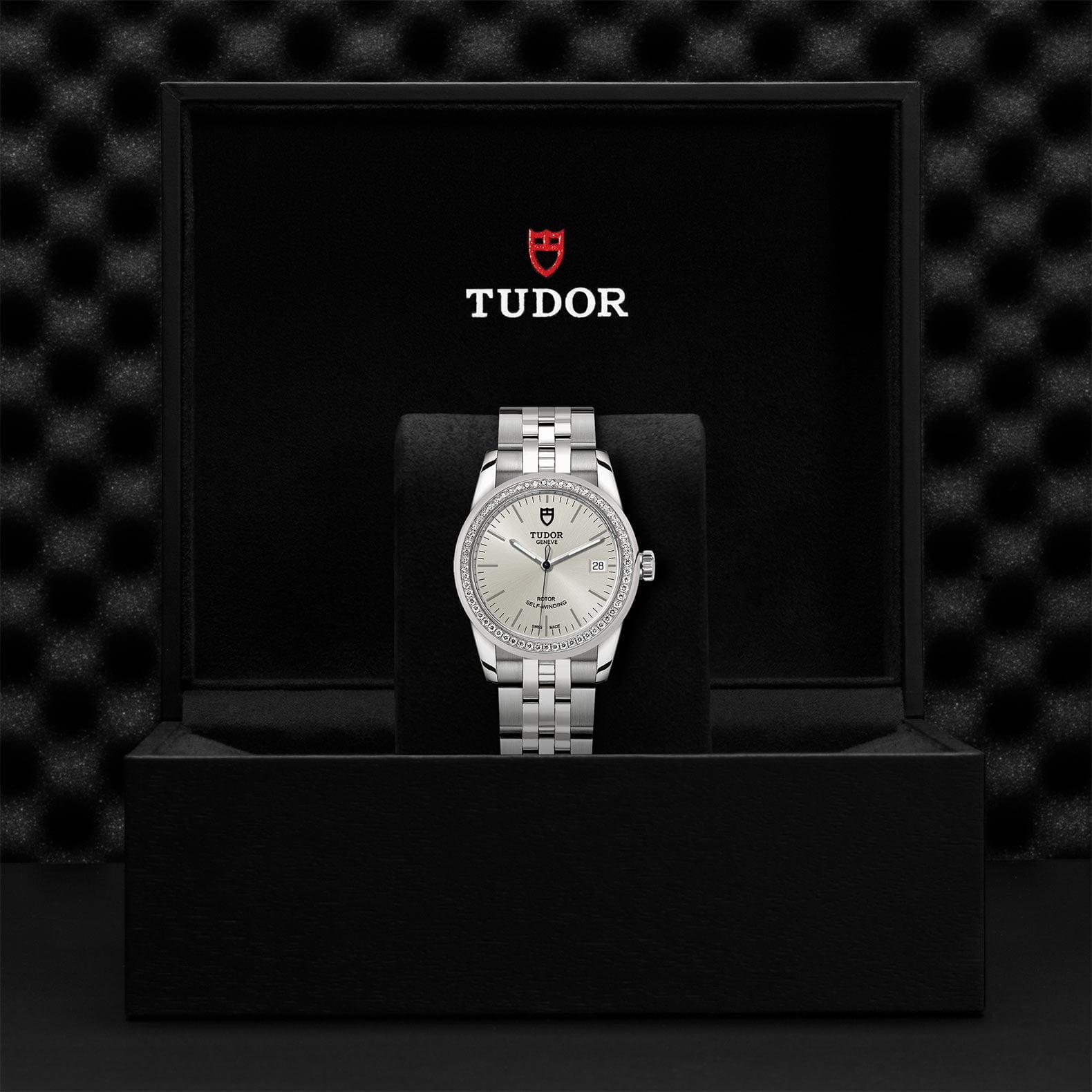 M55020 0004 Tudor Watch Carousel 4 4 10 2023