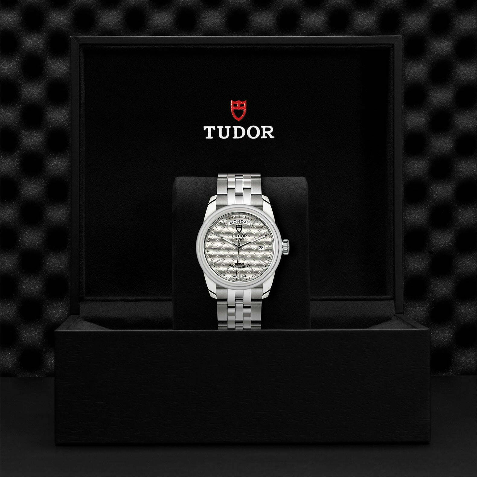 M56000 0003 Tudor Watch Carousel 4 4 10 2023