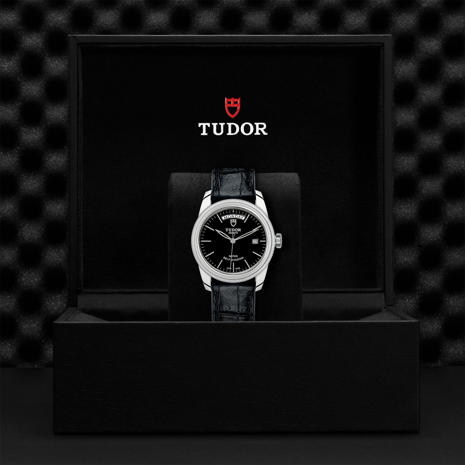 M56000 0023 Tudor Watch Carousel 4 4 10 2023
