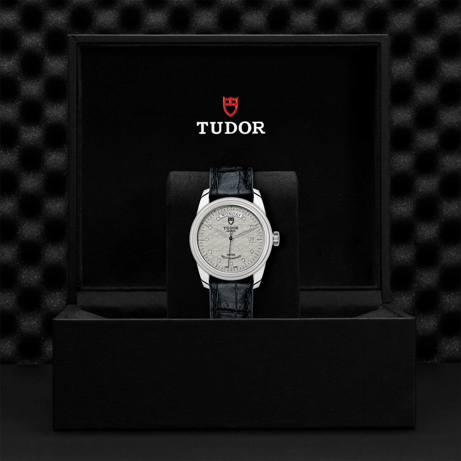 M56000 0038 Tudor Watch Carousel 4 4 10 2023
