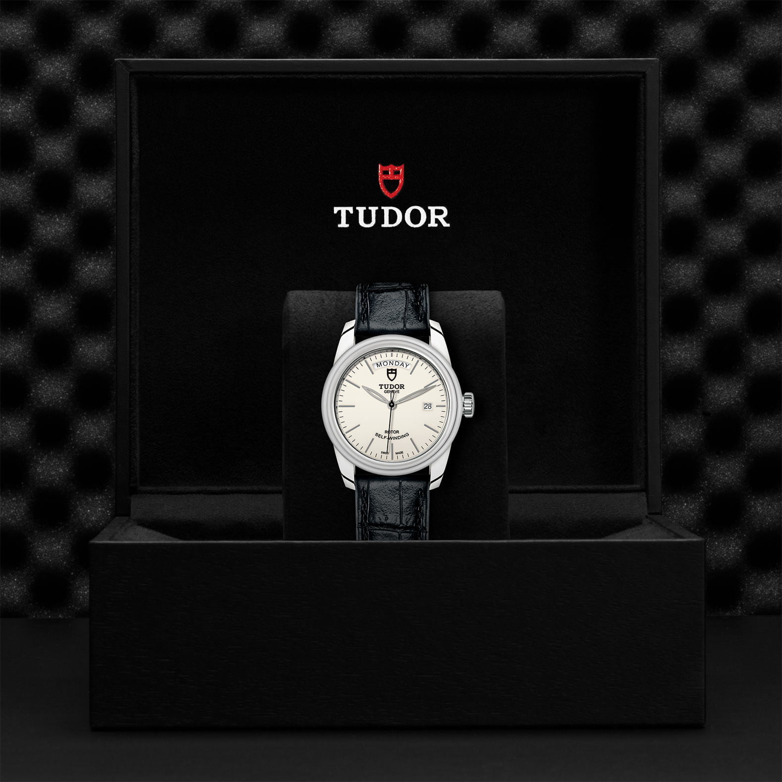 M56000 0176 Tudor Watch Carousel 4 4 10 2023