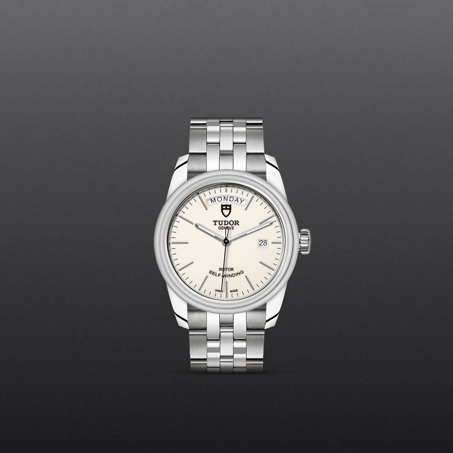 M56000 0181 Tudor Watch Carousel 1 4 10 2023