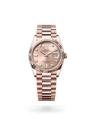 Rolex Day-Date 36 in 18 ct Everose Gold with Fluted Bezel