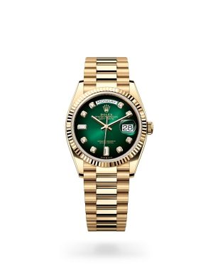 Rolex Day-Date 36 in 18 ct Yellow Gold with Fluted Bezel