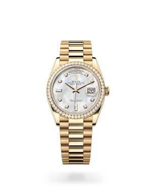 Rolex Day-Date 36 in 18 ct Yellow Gold with Diamond Set Bezel