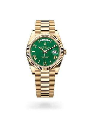 Rolex Day-Date 40 in 18 ct Yellow Gold with Fluted Bezel