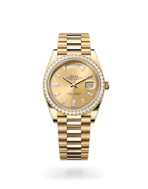 Rolex Day-Date 40 in 18 ct Yellow Gold with Diamond Set Bezel