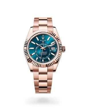 Rolex Sky-Dweller in 18 ct Everose Gold with Fluted Bezel