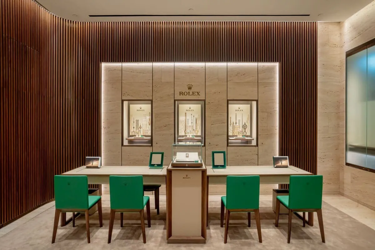 rolex-contact-appointment-A7404009-portrait Returning Client Watch - Rolex Boutique Penang